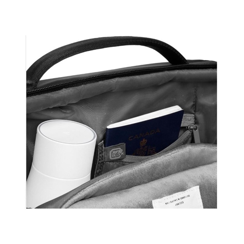 Incase A.R.C. Tech Tote Black INCO100685-BLK