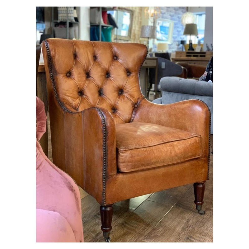 Rembrandt Bordeaux Arm Chair - Antique Light Brown Leather AR9001