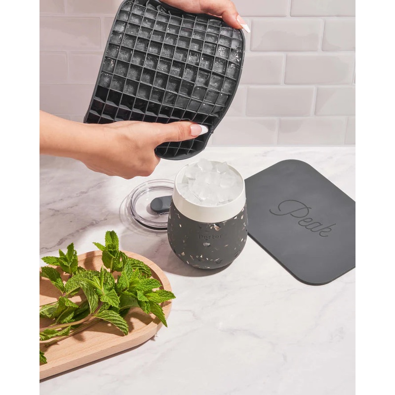 W&P Pebble Ice Cube Tray 6009.0621R 1/1EA