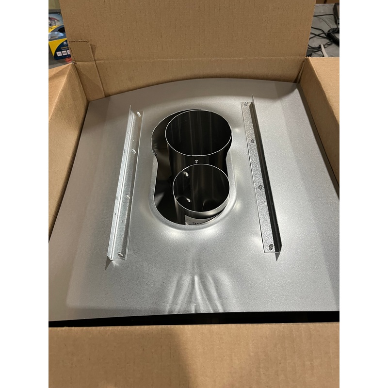 Regency 3" x 4" Co-Linear Vertical Termination Cap & Flashing (LRI6E/HRI6E) - 946-588