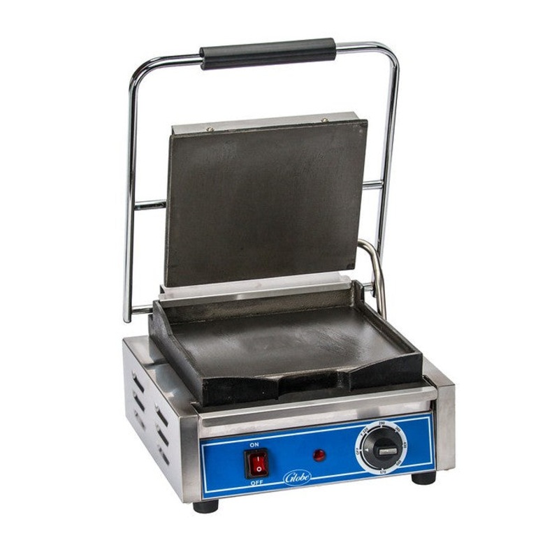 Globe GSG10 Bistro Smooth Plate Panini Grill