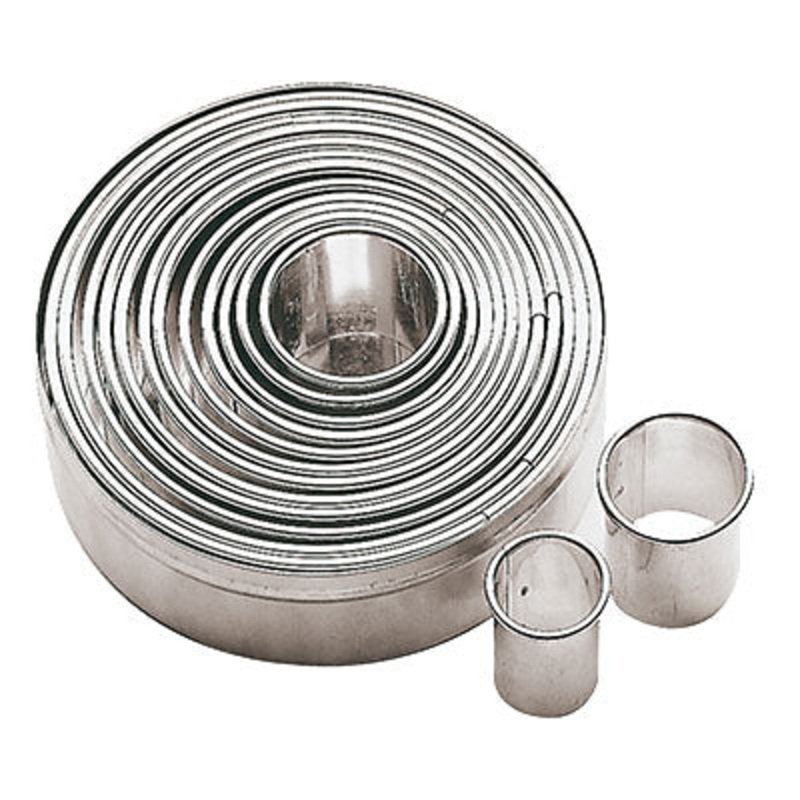 Paderno 47316-12 Round Dough Cutters, Set of 14