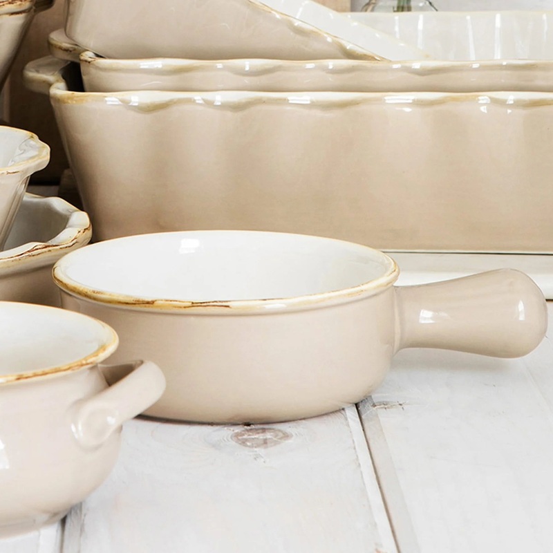 Italian Small Round Baker w/ Large Handle - Cappuccino